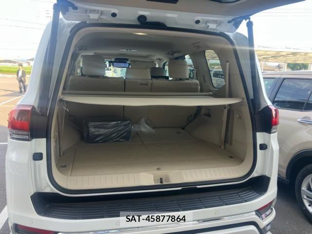 Toyota LAND CRUISER 2024-02 8036308-13