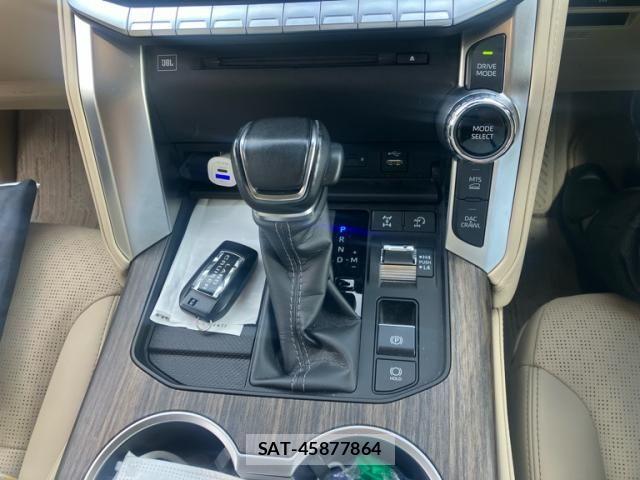 Toyota LAND CRUISER 2024-02 8036308-27