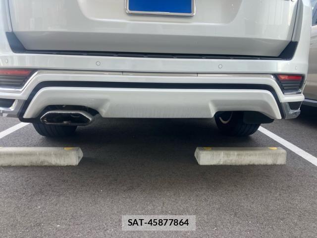 Toyota LAND CRUISER 2024-02 8036308-6