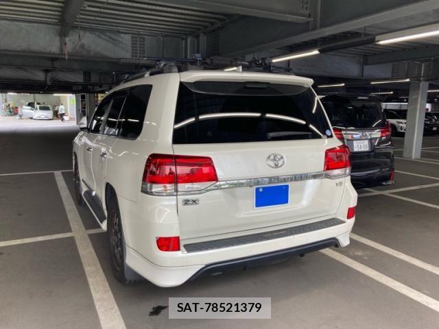 Toyota LAND CRUISER 2018-03 8074271-3