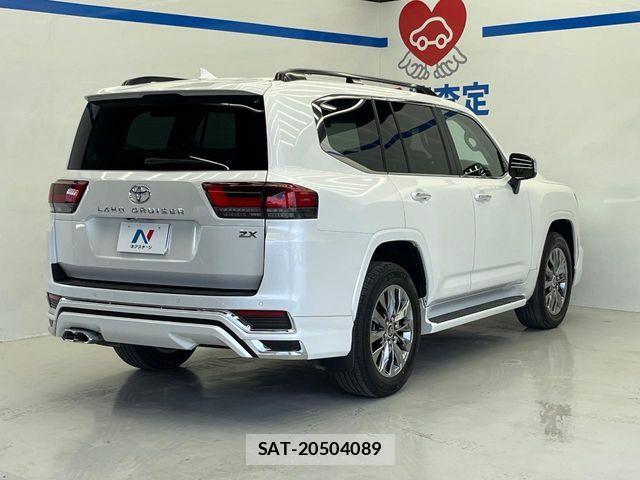 Toyota LAND CRUISER 2023-04 8074268-15