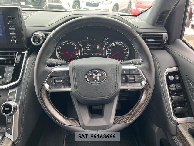 Toyota LAND CRUISER 2023-02 8074269-11