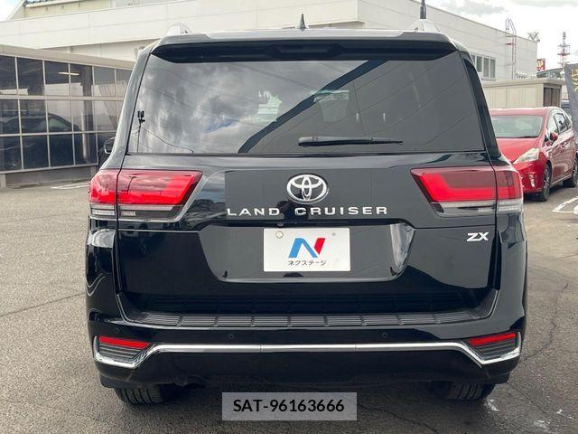 Toyota LAND CRUISER 2023-02 8074269-15