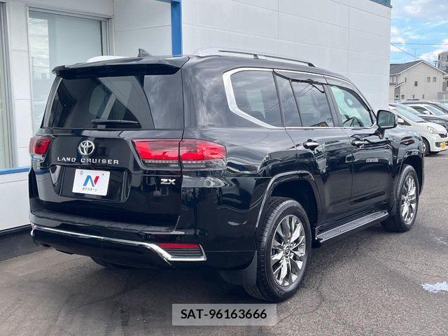 Toyota LAND CRUISER 2023-02 8074269-17