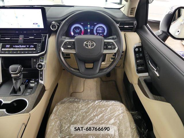 Toyota LAND CRUISER 2026-02 8074267-10