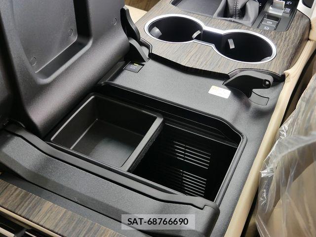 Toyota LAND CRUISER 2026-02 8074267-13