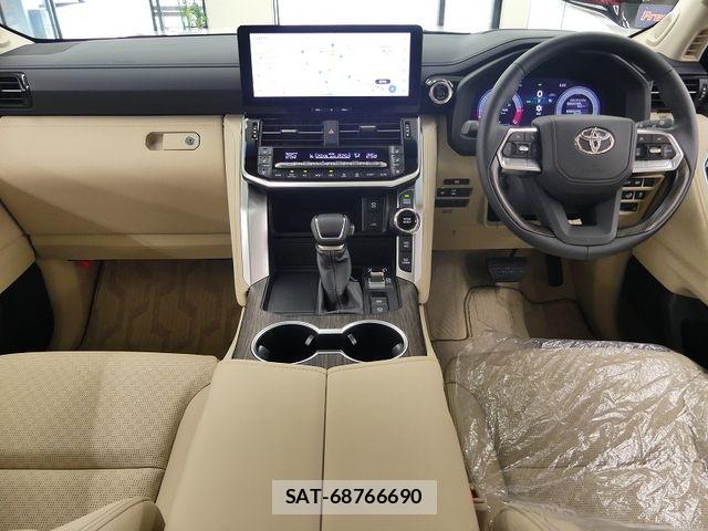 Toyota LAND CRUISER 2026-02 8074267-2