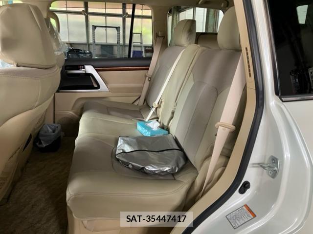 Toyota LAND CRUISER 2016-05 8074273-10