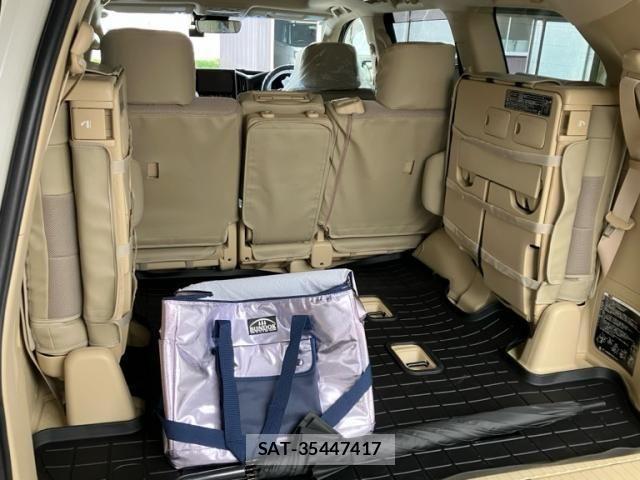 Toyota LAND CRUISER 2016-05 8074273-11