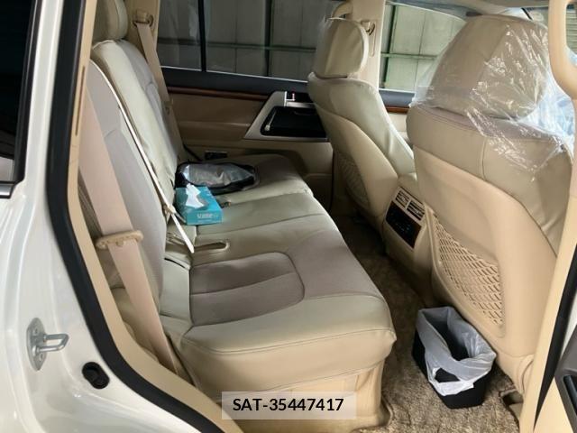 Toyota LAND CRUISER 2016-05 8074273-12