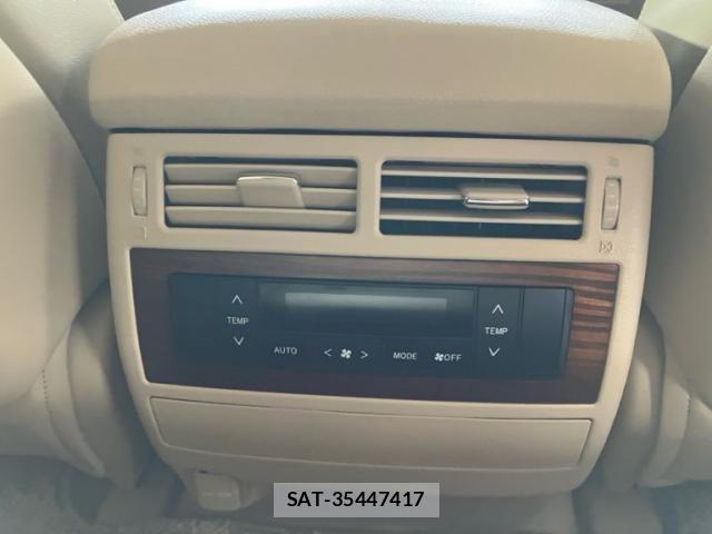 Toyota LAND CRUISER 2016-05 8074273-13