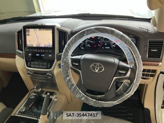 Toyota LAND CRUISER 2016-05 8074273-17