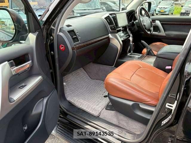 Toyota LAND CRUISER 2015-06 8074274-16