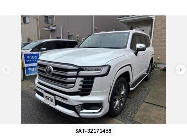 Toyota LAND CRUISER 2026-06 8100013-0
