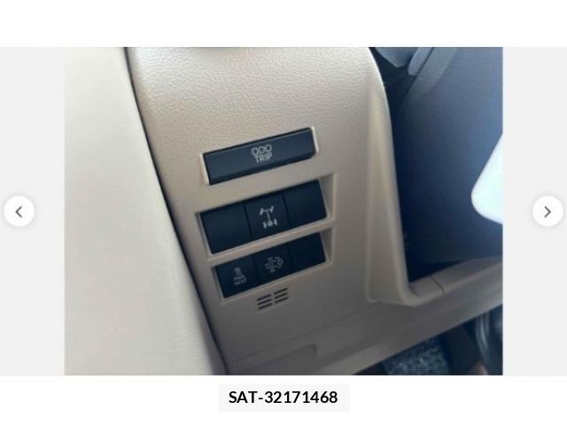 Toyota LAND CRUISER 2026-06 8100013-13