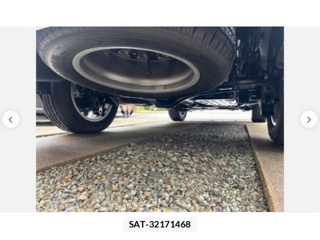 Toyota LAND CRUISER 2026-06 8100013-17