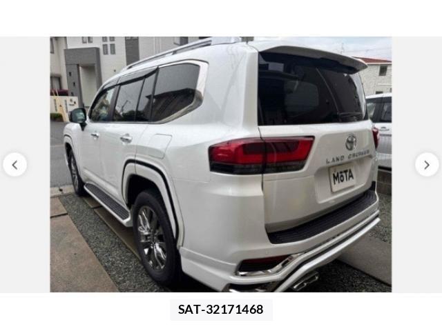 Toyota LAND CRUISER 2026-06 8100013-2
