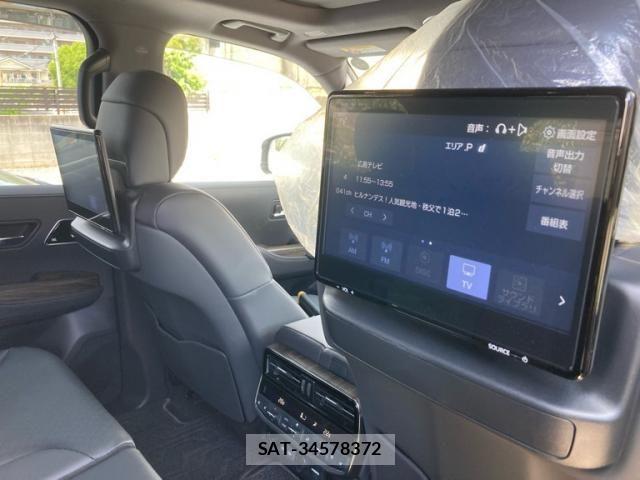 Toyota LAND CRUISER 2024-03 8100019-26