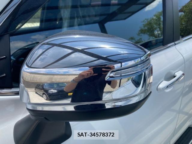 Toyota LAND CRUISER 2024-03 8100019-28