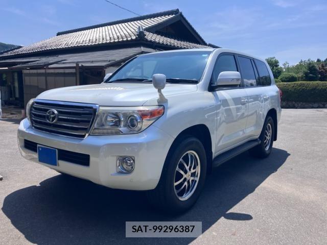 Toyota LAND CRUISER 2013-09 8100028-2