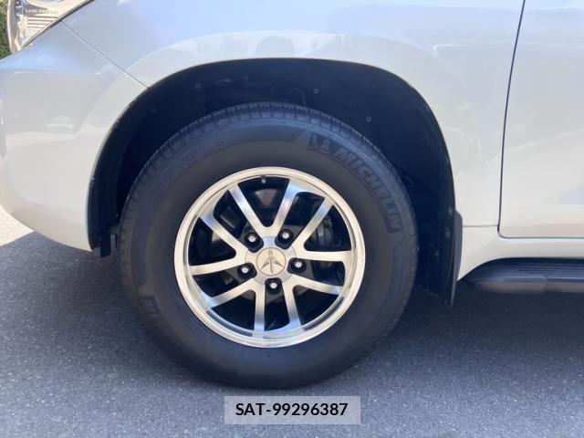 Toyota LAND CRUISER 2013-09 8100028-5