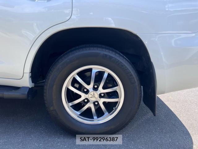 Toyota LAND CRUISER 2013-09 8100028-6