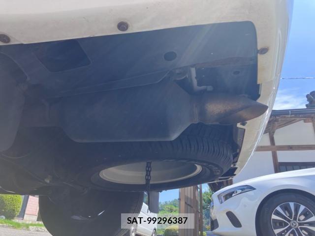 Toyota LAND CRUISER 2013-09 8100028-8