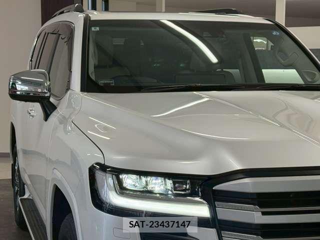 Toyota LAND CRUISER 2024-08 8100018-13