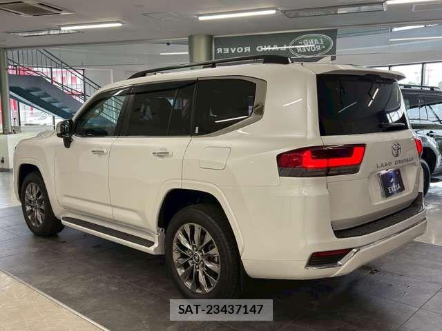 Toyota LAND CRUISER 2024-08 8100018-4