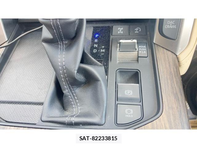 Toyota LAND CRUISER 2022-03 8100025-21