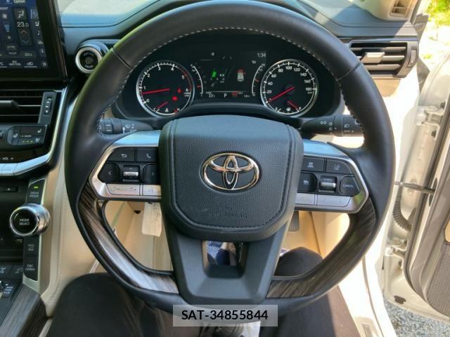 Toyota LAND CRUISER 2024-01 8100022-21