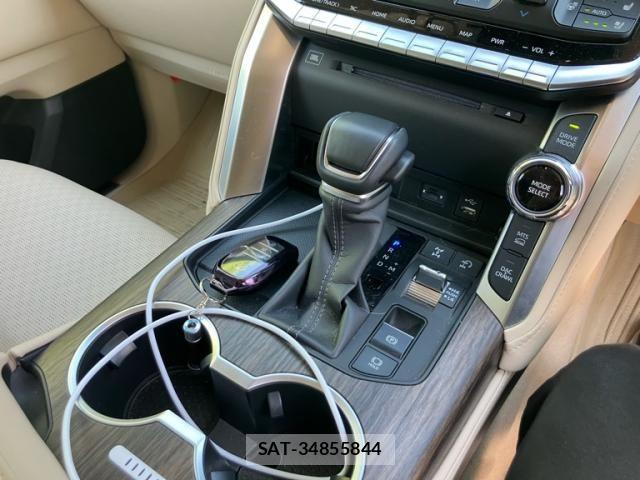 Toyota LAND CRUISER 2024-01 8100022-28