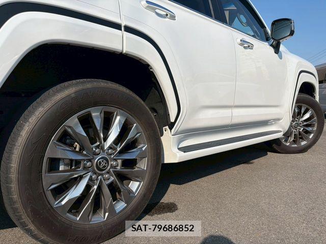 Toyota LAND CRUISER 2021-08 8100017-10