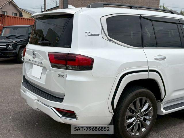 Toyota LAND CRUISER 2021-08 8100017-12
