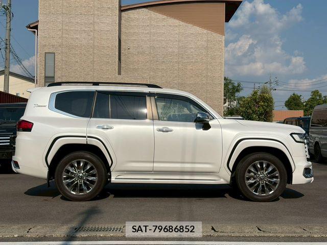 Toyota LAND CRUISER 2021-08 8100017-6