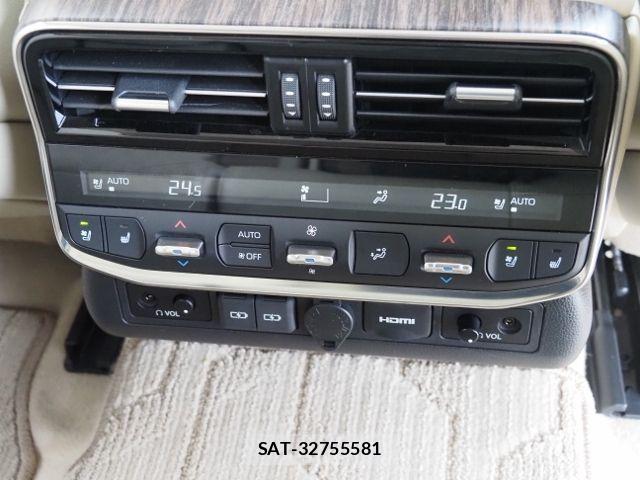 Toyota LAND CRUISER 2023-08 8100020-17