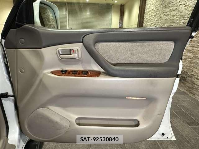 Toyota LAND CRUISER 2005-08 8130929-24