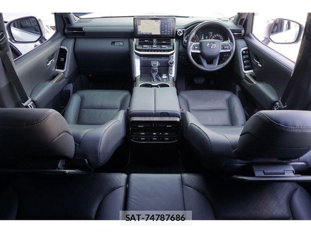 Toyota LAND CRUISER 2023-08 8130921-17