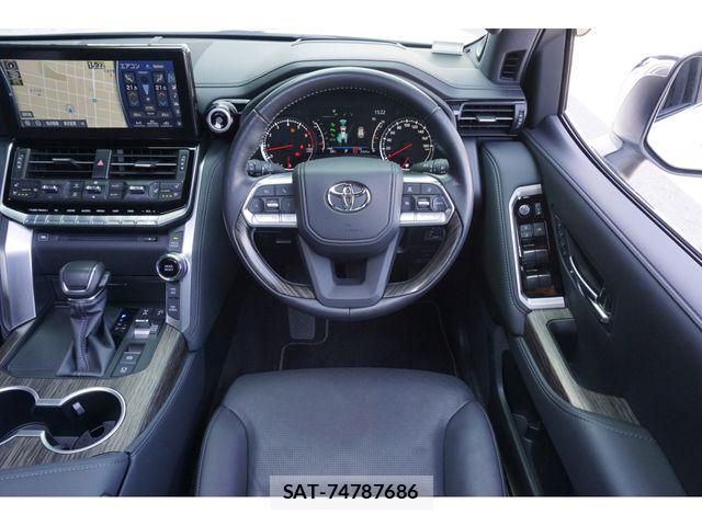 Toyota LAND CRUISER 2023-08 8130921-18