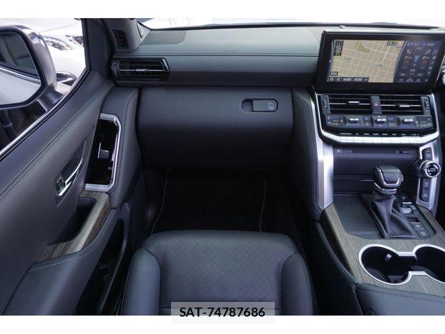 Toyota LAND CRUISER 2023-08 8130921-19