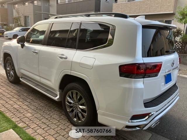 Toyota LAND CRUISER 2025-07 8130920-1