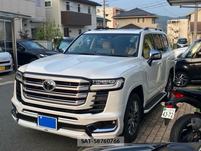 Toyota LAND CRUISER 2025-07 8130920-2