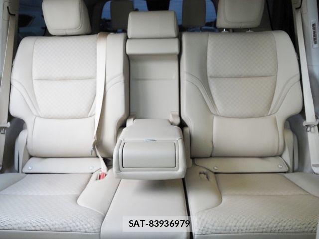 Toyota LAND CRUISER 2023-09 8146033-14