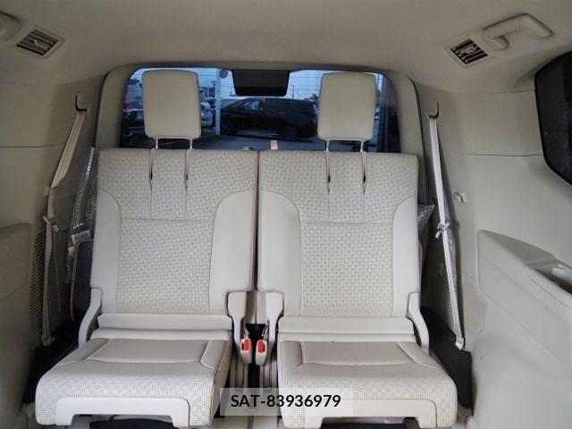 Toyota LAND CRUISER 2023-09 8146033-18
