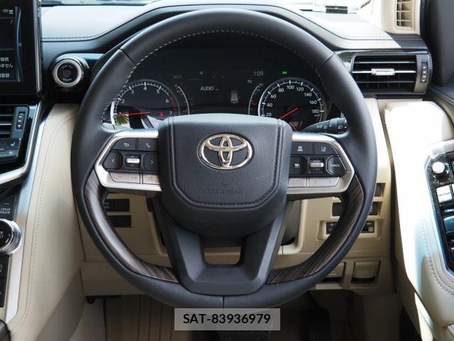 Toyota LAND CRUISER 2023-09 8146033-20