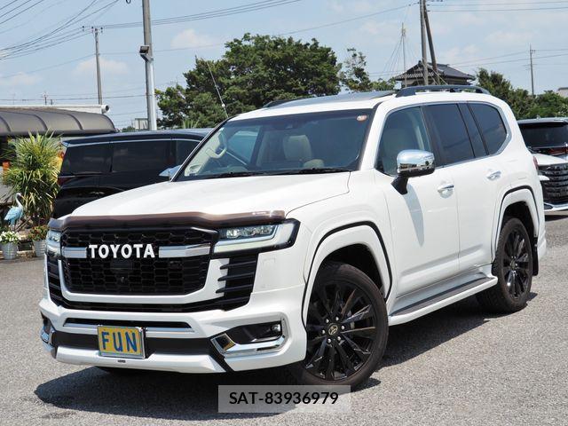 Toyota LAND CRUISER 2023-09 8146033-3
