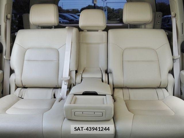 Toyota LAND CRUISER 2017-07 8146034-13