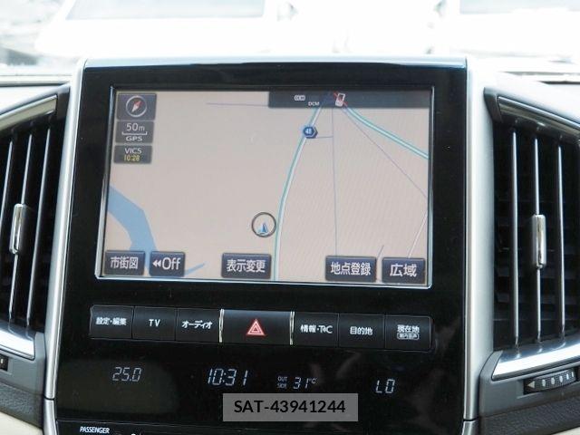 Toyota LAND CRUISER 2017-07 8146034-18