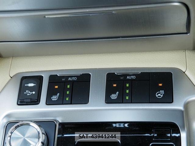 Toyota LAND CRUISER 2017-07 8146034-27