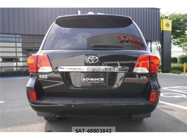 Toyota LAND CRUISER 2014-09 8146037-10